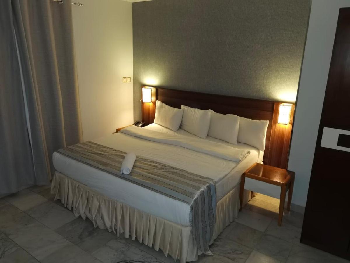 Al Ghubrah Plaza Hotel Maskat Exterior foto